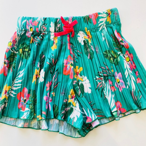 Zara Other - ZARA • Girls Pleated Floral Short